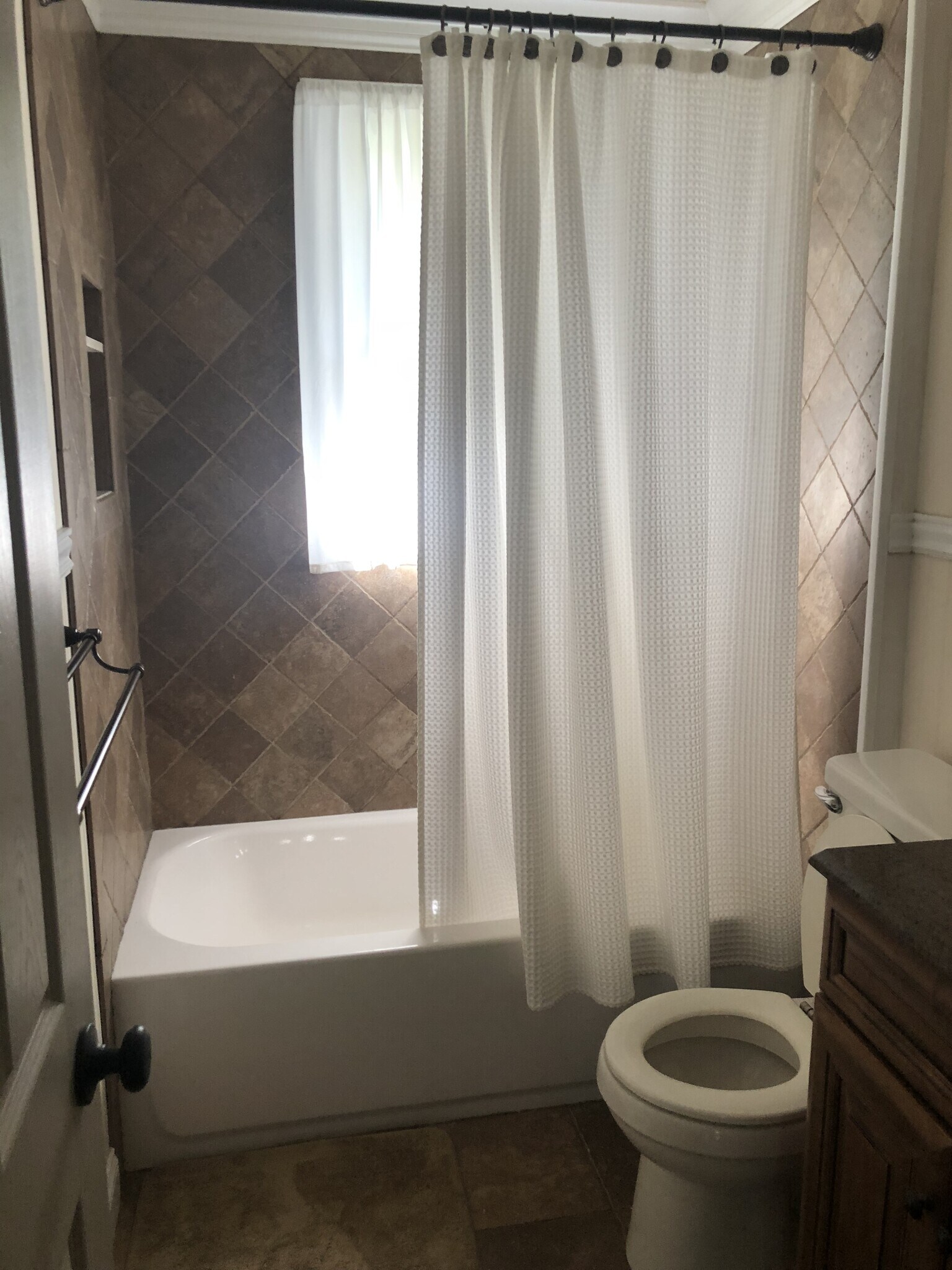 Building Photo - 206 Swarthmore Rd