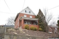 Building Photo - GORGEOUS 4 BEDROOM HOME IN THE HEART OF BEECHVIEW!