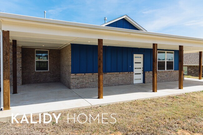 Building Photo - 1796 Salma Rd