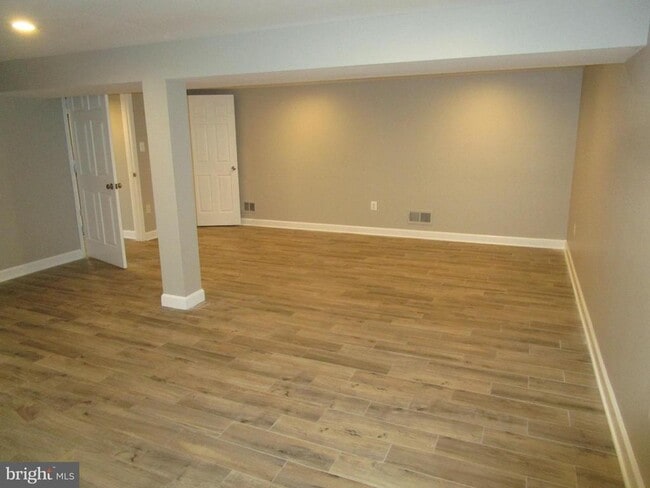 Building Photo - 1908 Fenwood Ave