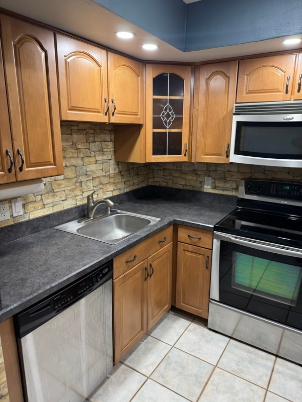 Building Photo - 8396 S Haven Ln