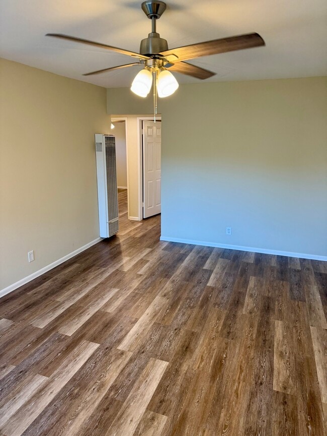 Building Photo - 2229 Canyon Dr