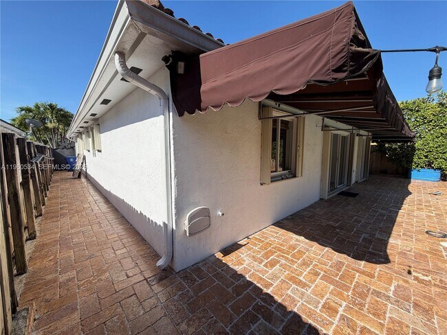 Building Photo - 7971 NW 186th Terrace