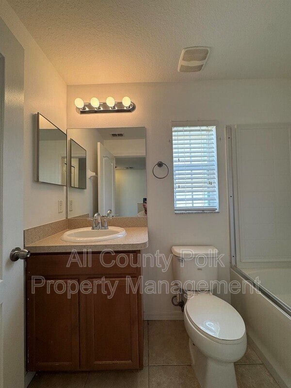 Building Photo - 4054 Winding Vine Dr