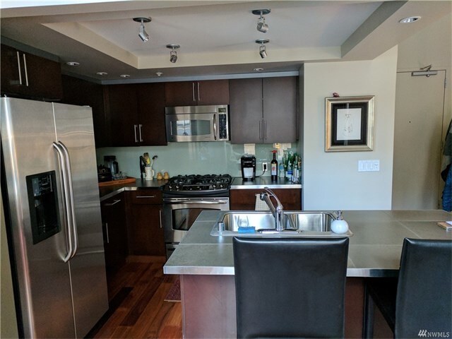 Building Photo - Arte