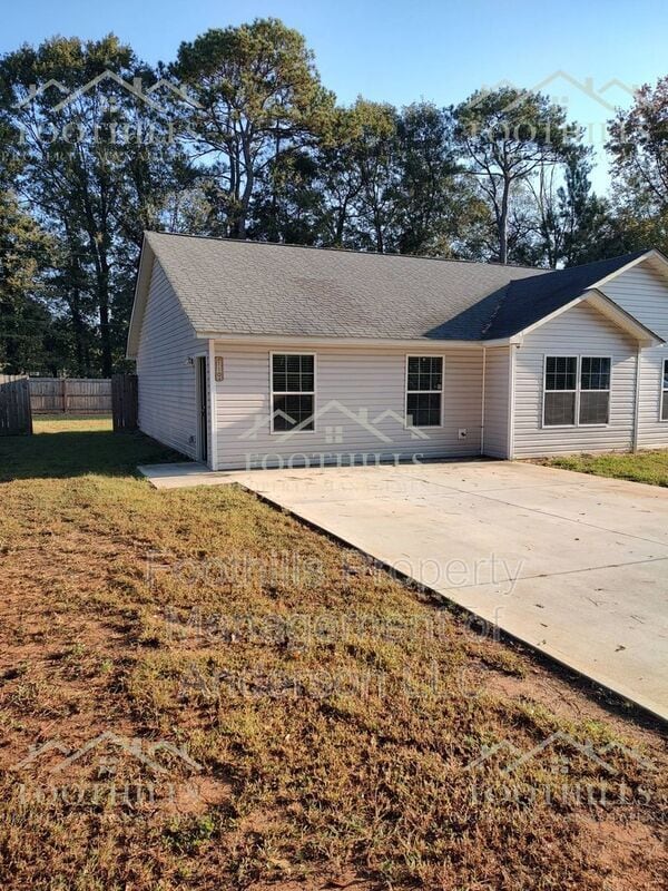 Primary Photo - 110 Townsley Ct