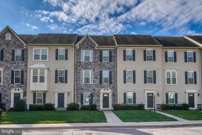 Building Photo - 5183 Wyndholme Cir