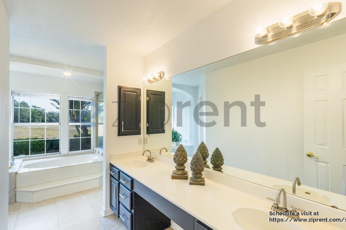 Building Photo - 23613 Grayling Ln