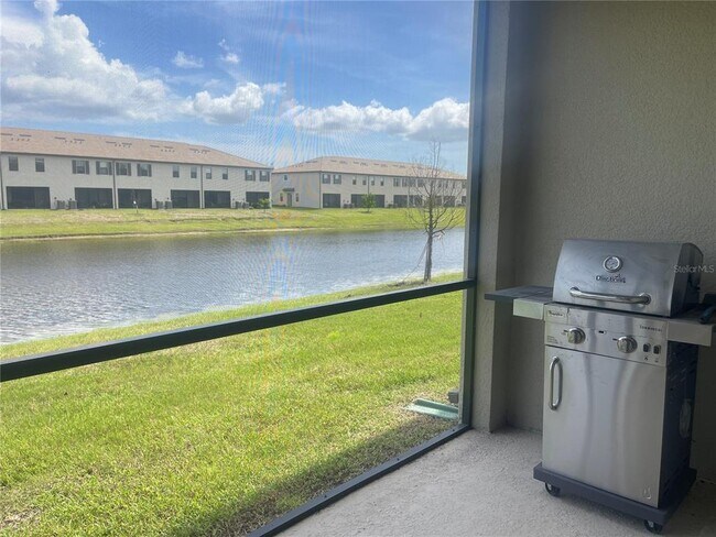Building Photo - 15158 Sunny Day Dr