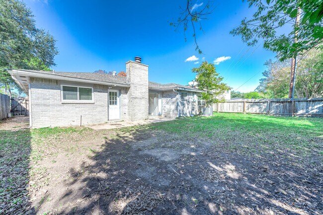 Building Photo - 24007 Pepperrell Pl St