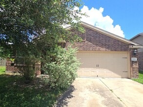 Building Photo - 2303 Golden Brandy Ln