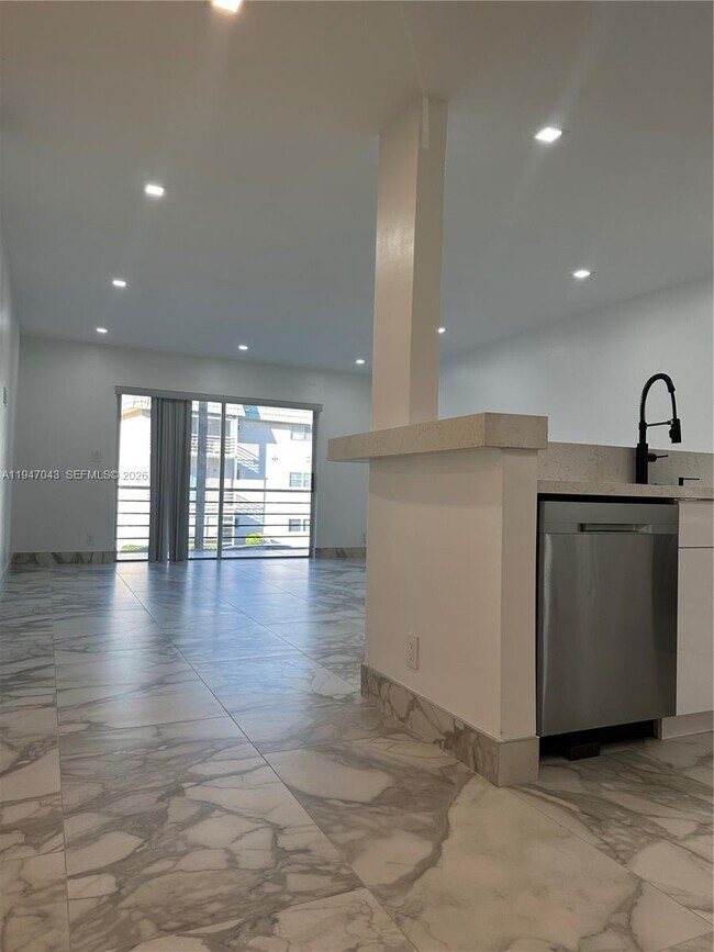 Building Photo - 4100 N 58th Ave