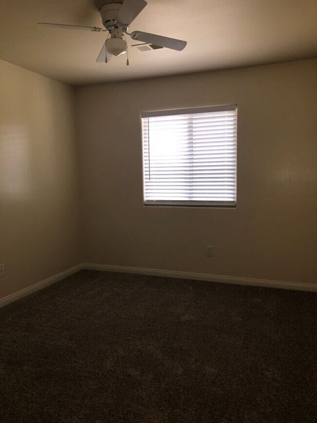 Building Photo - 13003 Lake Pueblo Way