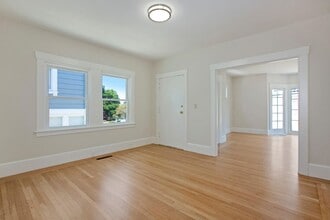 Building Photo - Two Bedroom Home w/ Parking, Private Yard, Laundry + More!