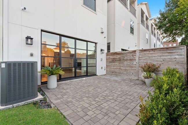 Building Photo - Enjoy Modern Living by Titan Homes!