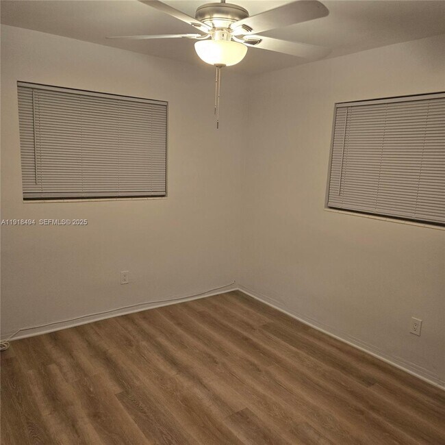 Building Photo - 122 Northwest Blvd