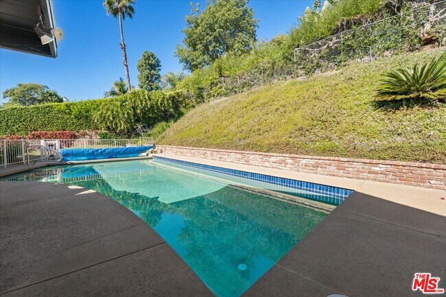 Building Photo - 13521 Bayliss Rd