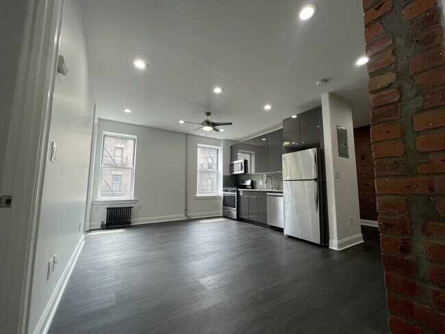 Building Photo - 2478 Arthur Ave