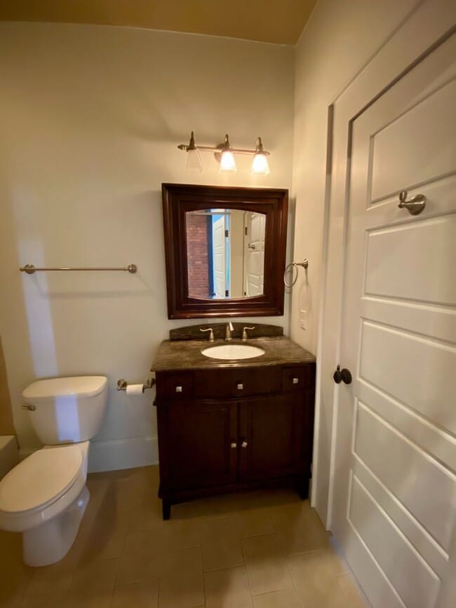 Building Photo - Beautiful 2BR/2BA Loft in Downtown Opelika