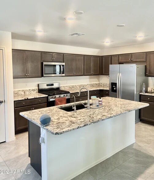 Building Photo - 2923 W Monte Way