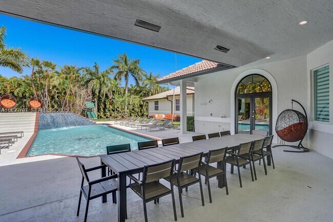 Building Photo - 3152 SW 147th Ave