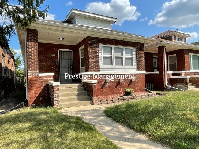 Primary Photo - 3 Bed Home Available NOW