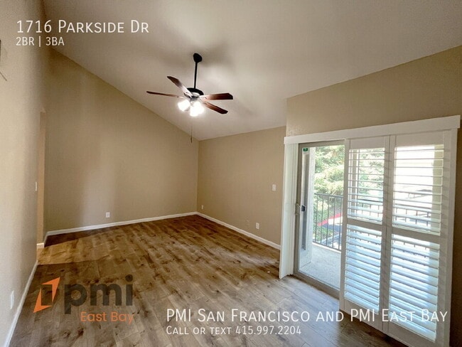 Building Photo - 1716 Parkside Dr