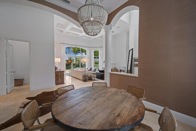Building Photo - 12820 Mizner Way