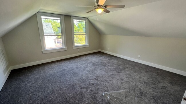 Building Photo - 24-28 Hill St