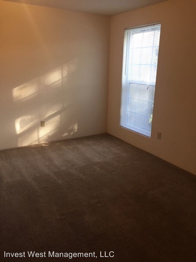 Building Photo - 1811 Kingsley Rd