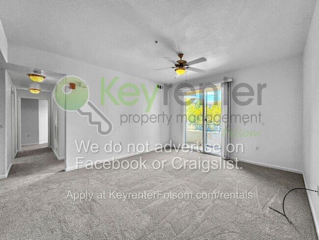 Building Photo - 1300 Moon Cir