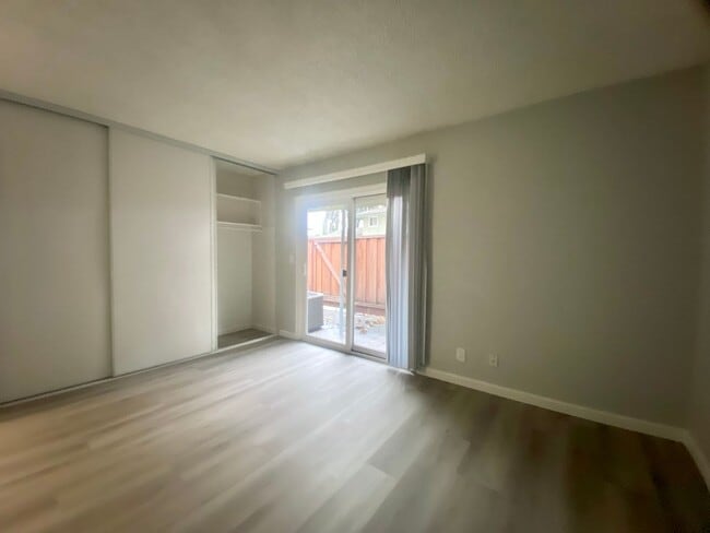 Building Photo - Charming 2-bedroom townhome in Fremont