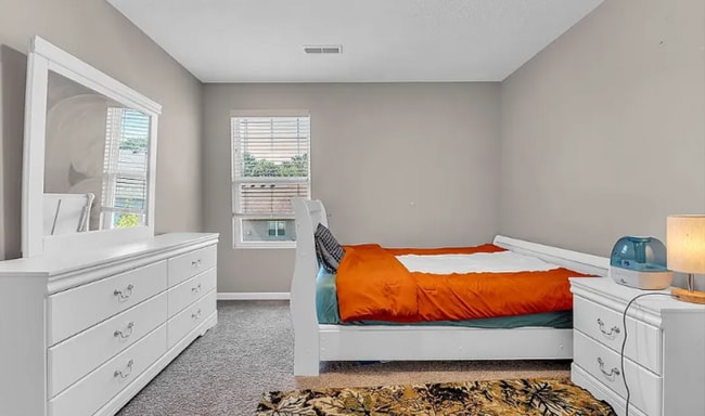 Building Photo - Charming 4 beds 5 baths in Brunswick!