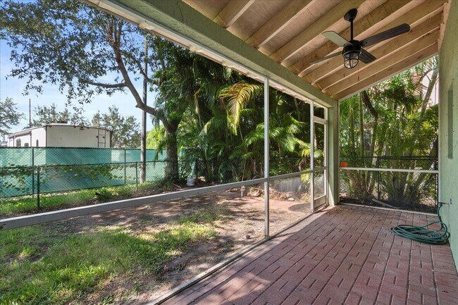 Building Photo - 5143 Elpine Way