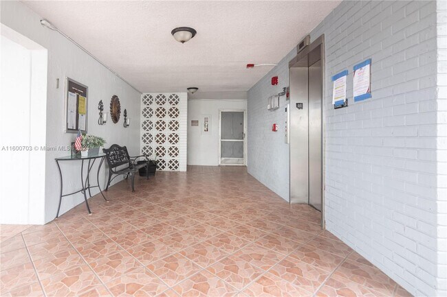 Building Photo - 3600 NE 170th St