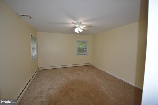 Building Photo - 373 Cheyney Rd