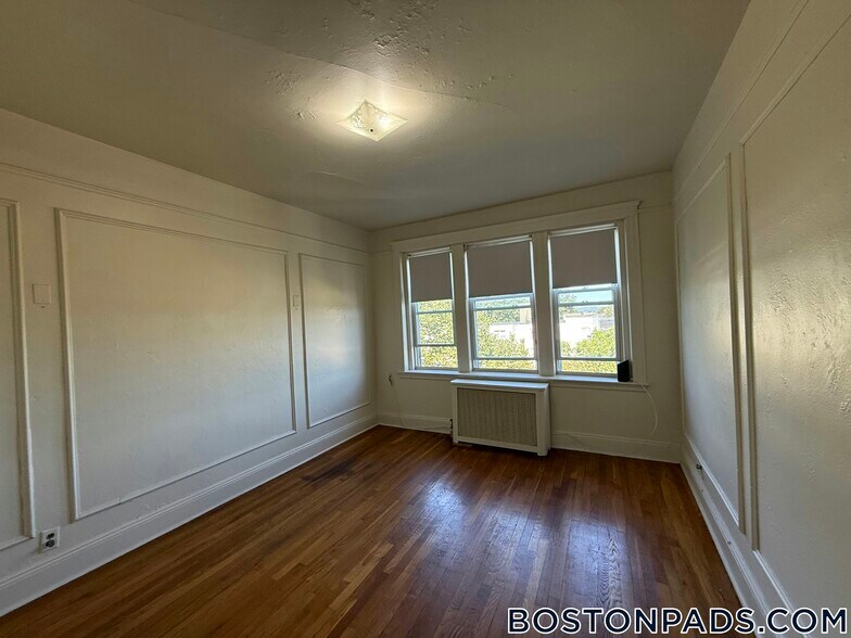 Building Photo - 1687 Commonwealth Ave