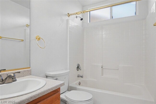 Building Photo - 6671 E Walnut Canyon Dr