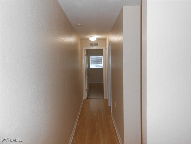 Building Photo - 9409 Ivy Brook Run