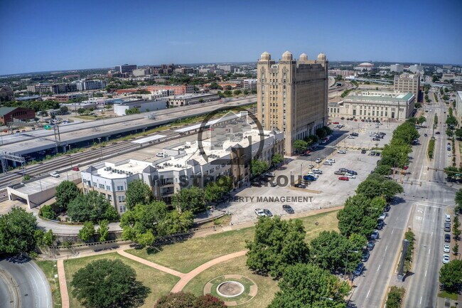 Building Photo - 201 W Lancaster Ave