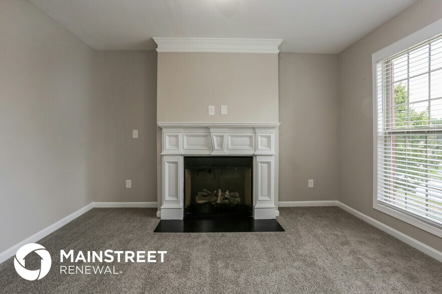 Building Photo - 2560 Brittany Park Ln