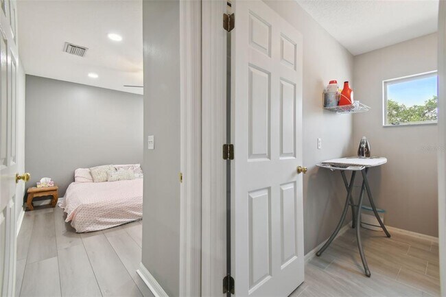 Building Photo - 19426 Sandy Springs Cir