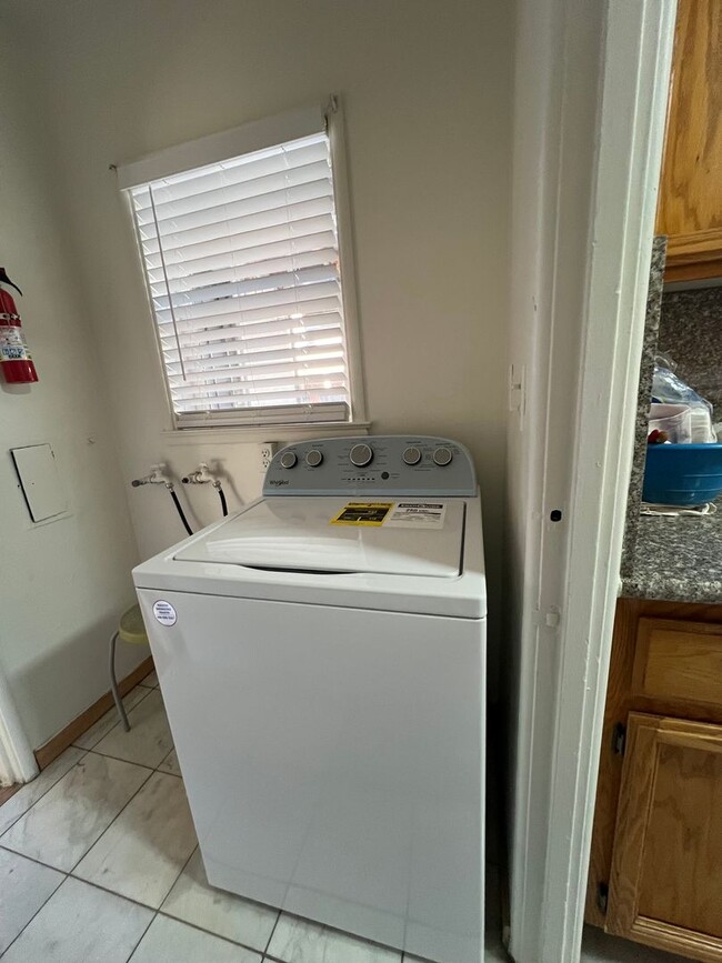 Building Photo - 2016 17 Street - Modern Midtown Gem | 2BR/...
