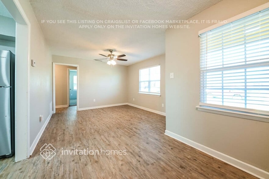 Building Photo - 4232 Scottsdale Dr