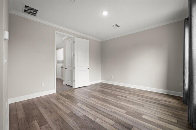 Building Photo - 63 Millenia Dr