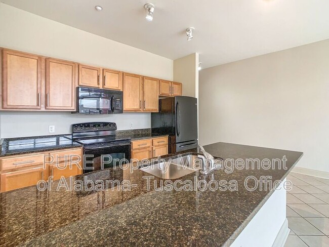 Building Photo - 1510 9th St