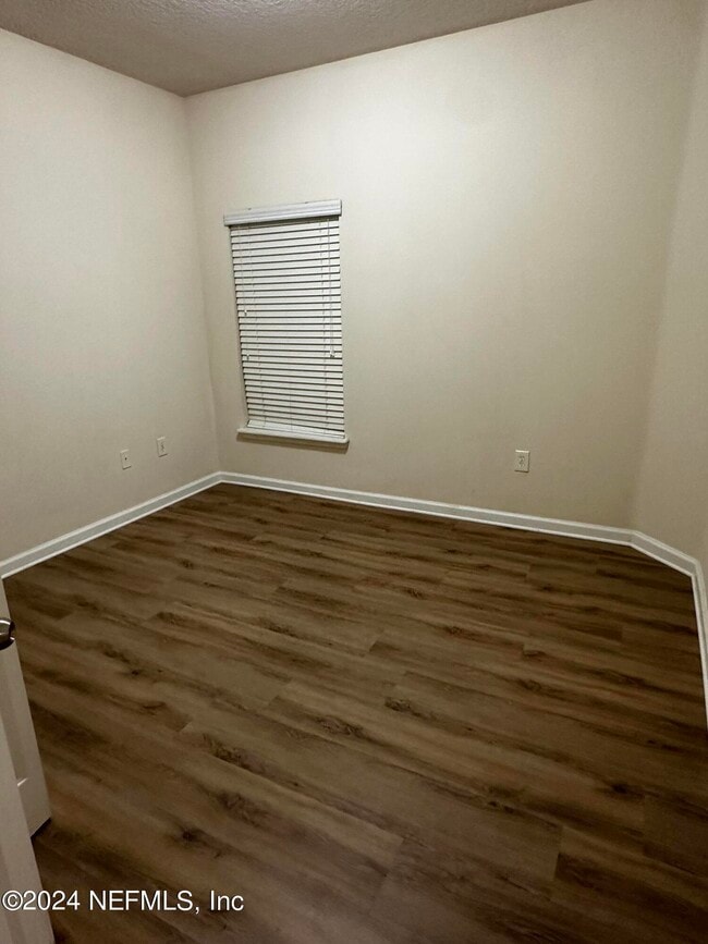 Building Photo - 4920 Key Lime Dr