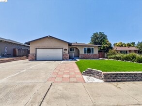 Building Photo - 2928 Rio Grande Dr