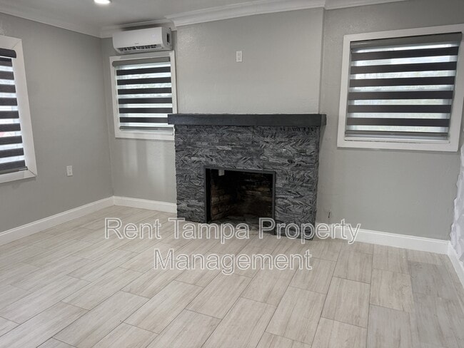 Building Photo - Neptune Drive - 1154 A