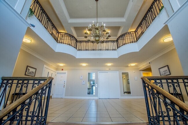 Building Photo - 285 Lynn Shore Dr